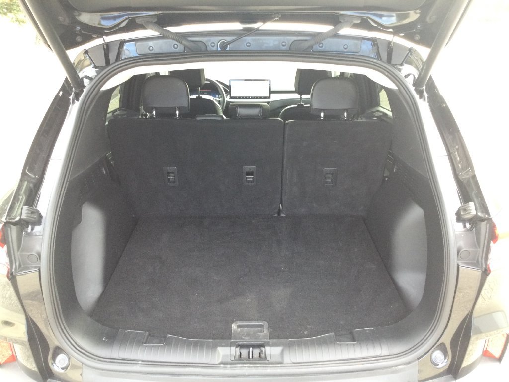Used 2025 Ford Escape Platinum AWD/4WD image 29