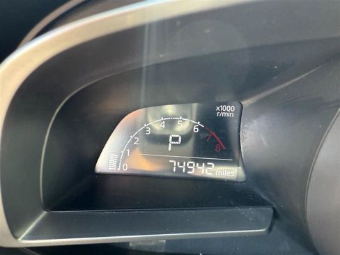 Used 2020 Toyota Yaris L FWD image 13