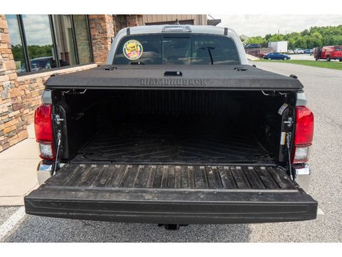 Used 2021 Toyota Tacoma SR5 w/ Blackout Package (TMS) AWD/4WD image 27
