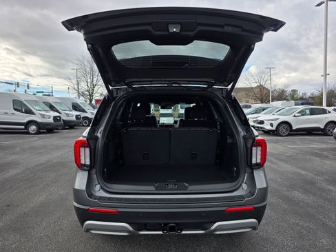 New 2026 Ford Explorer Platinum w/ LUX Leather Package image 9