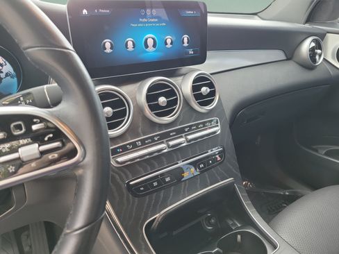Used 2020 Mercedes-Benz GLC 300 image 26