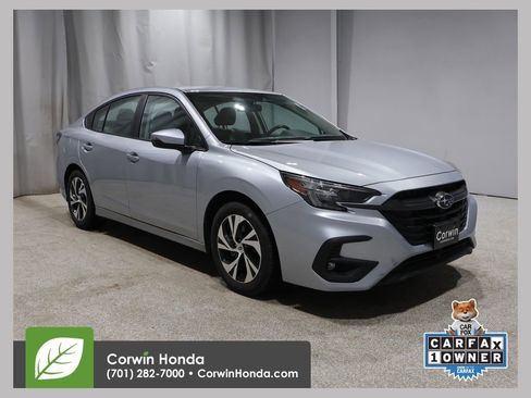 Used 2025 Subaru Legacy Premium image 1