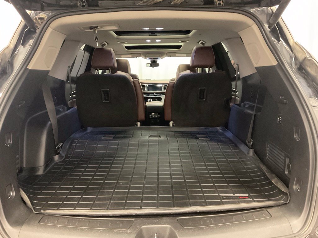 Used 2021 Buick Enclave Avenir w/ Avenir Technology Package AWD/4WD image 9