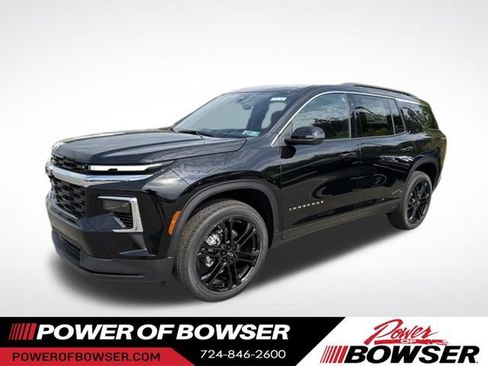 New 2026 Chevrolet Traverse LT w/ Driver Confidence Package AWD/4WD image 1