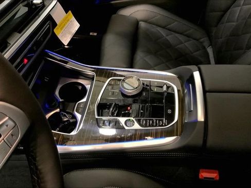 New 2026 BMW X7 xDrive40i w/ Executive Package image 7