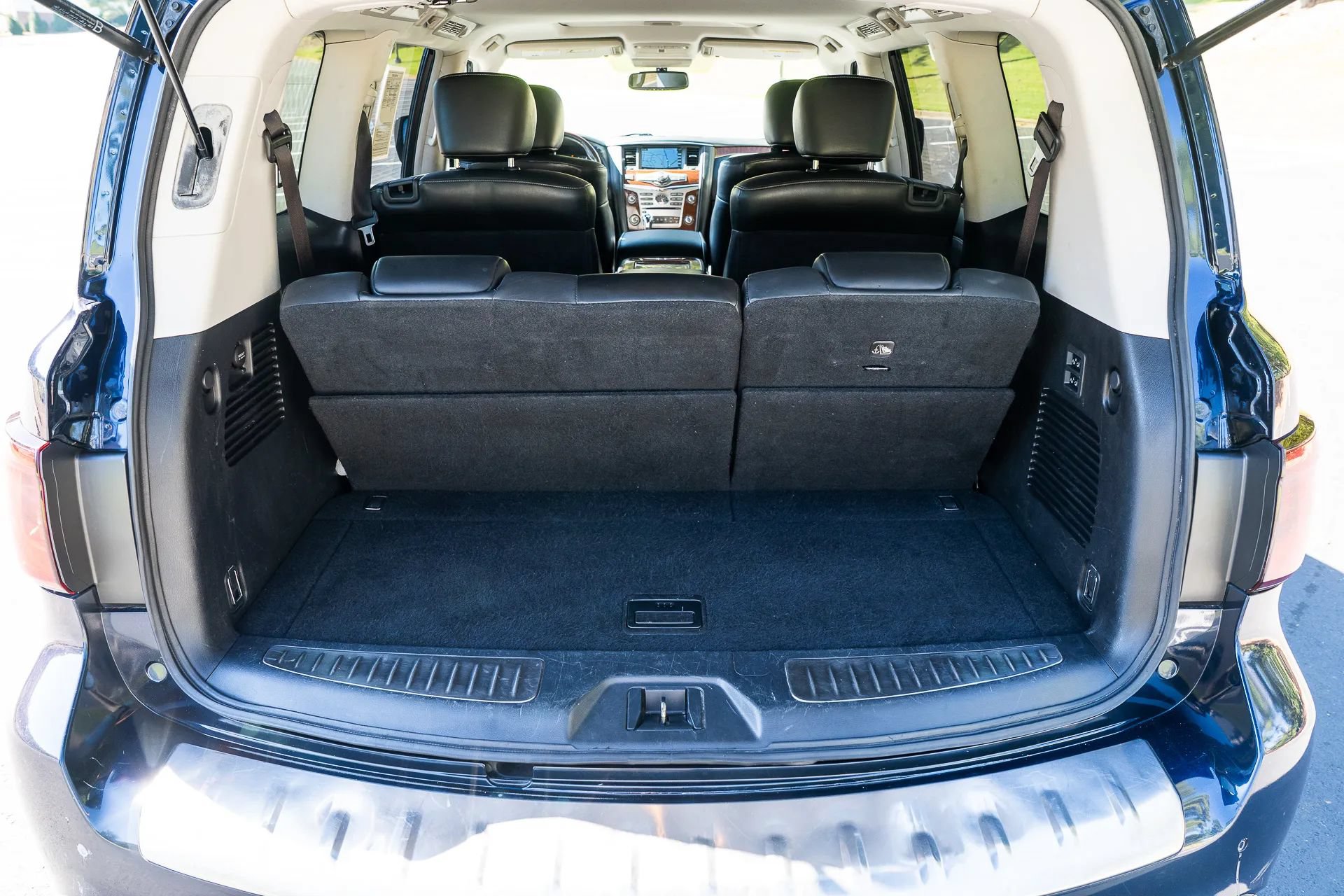 Used 2019 INFINITI QX80 Luxe w/ Proassist Package AWD/4WD image 8