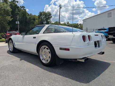 Used 1996 Chevrolet Corvette Coupe RWD image 5