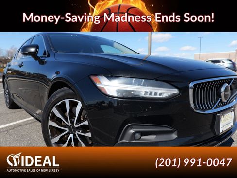Used 2021 Volvo S90 T6 Momentum image 1