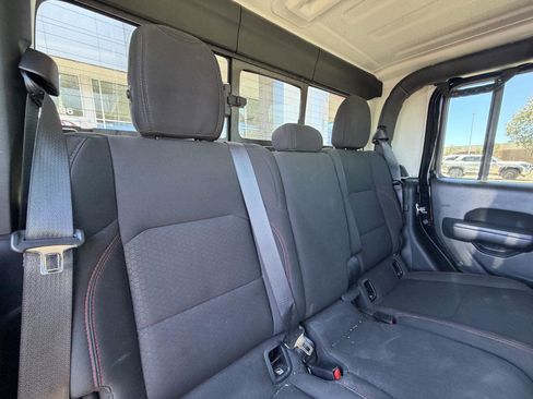 Used 2021 Jeep Gladiator Rubicon AWD/4WD image 21