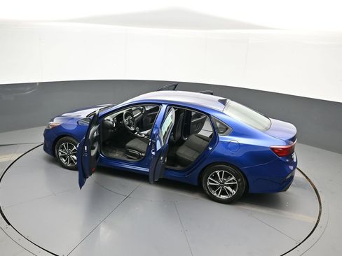 Certified 2023 Kia Forte LXS image 42