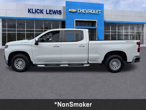 Used 2019 Chevrolet Silverado 1500 LT w/ Convenience Package AWD/4WD image 4