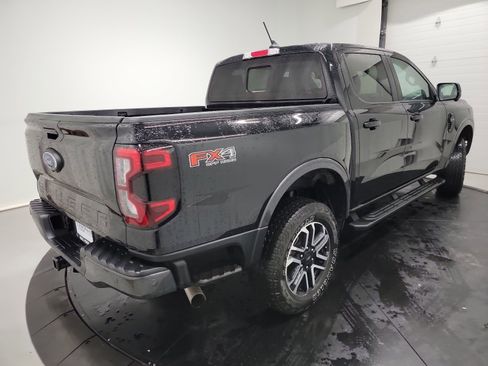 Used 2024 Ford Ranger Lariat w/ FX4 Off-Road Package image 9