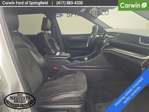 Used 2023 Jeep Grand Cherokee L Laredo AWD/4WD image 10