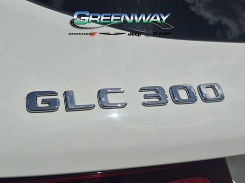 Used 2020 Mercedes-Benz GLC 300 4MATIC image 31