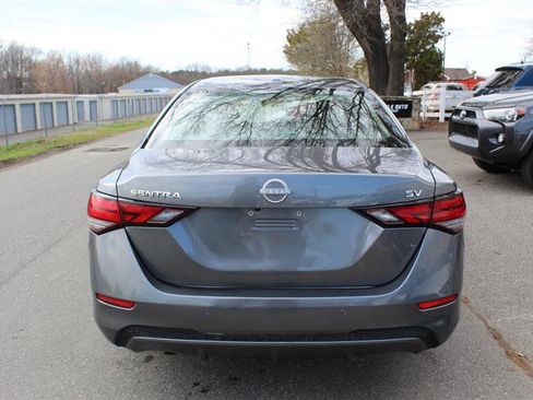 Used 2024 Nissan Sentra SV image 6