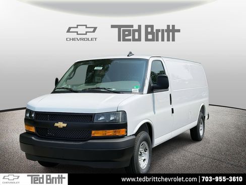New 2025 Chevrolet Express 3500 Extended image 1
