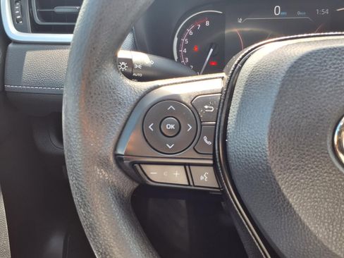 Used 2023 Toyota RAV4 XLE w/ Convenience Package image 16