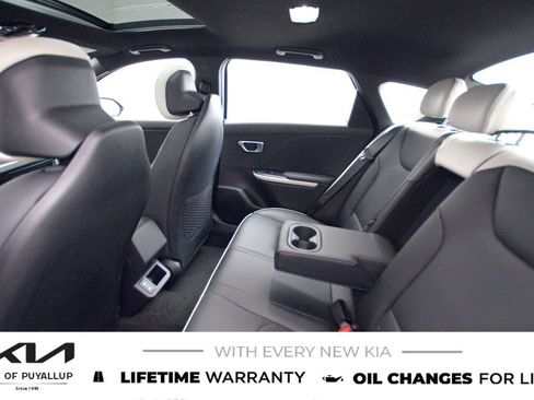 New 2025 Kia K4 GT-Line image 12