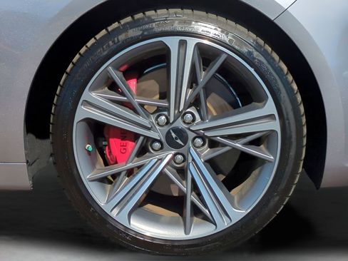 Used 2025 Genesis G70 3.3T Advanced image 10