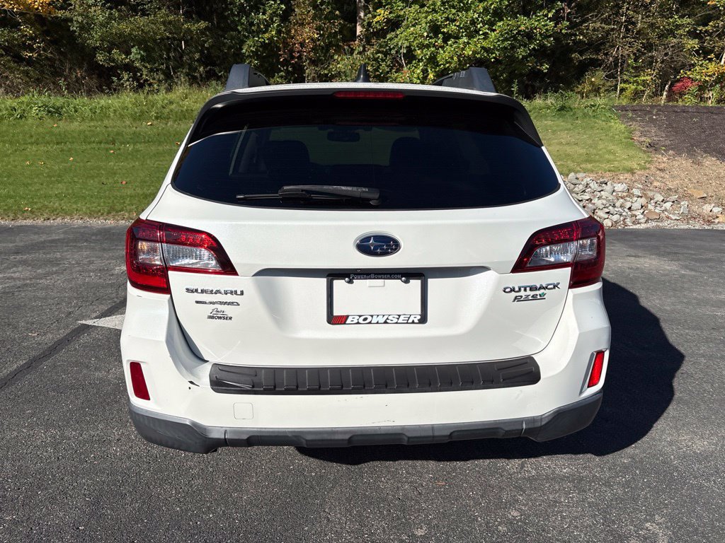 Used 2016 Subaru Outback 2.5i Limited AWD/4WD image 4