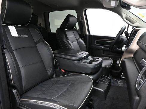 Used 2024 RAM 2500 Laramie w/ Safety Group image 11