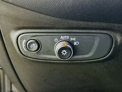 Used 2021 Chevrolet Equinox LT AWD/4WD image 12