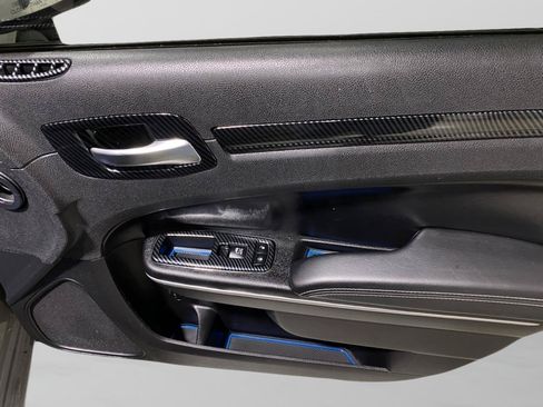 Used 2019 Chrysler 300 S AWD/4WD image 18