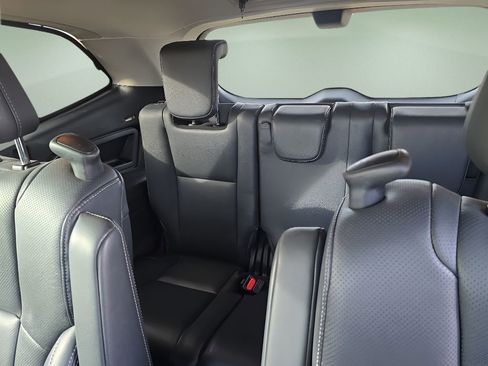 Used 2022 Subaru Ascent Touring image 30