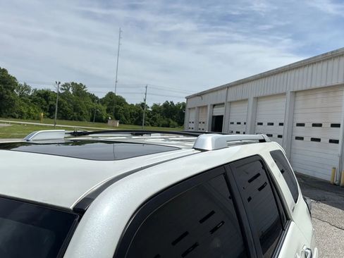 Used 2016 Toyota 4Runner Limited RWD image 9