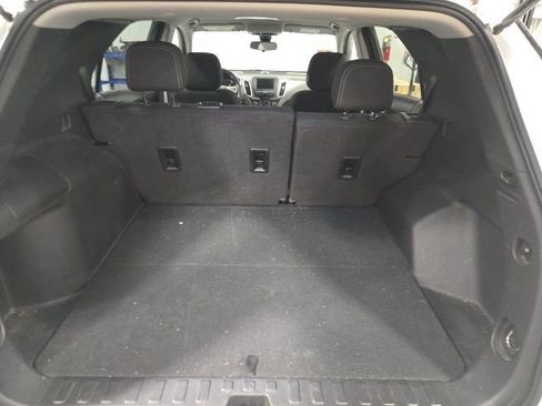 Used 2022 Chevrolet Equinox LS w/ LS Convenience Package image 11