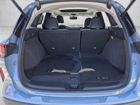 Used 2022 INFINITI QX50 Sensory image 7