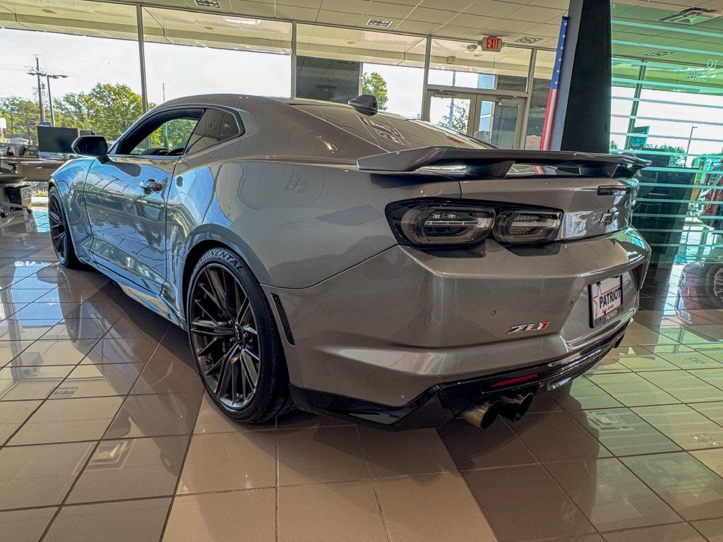 Used 2022 Chevrolet Camaro ZL1 RWD image 5