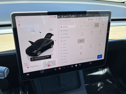 Used 2023 Tesla Model Y Long Range AWD/4WD image 18