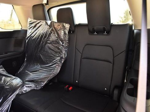 New 2026 Nissan Pathfinder Platinum image 31