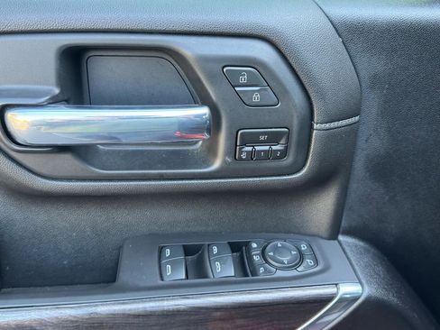 Used 2021 Chevrolet Silverado 3500 LTZ w/ LTZ Plus Package image 17