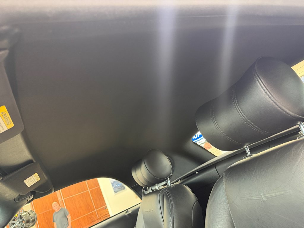 Used 2005 Ford Thunderbird RWD image 27