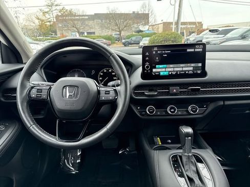 Used 2024 Honda HR-V EX-L image 11
