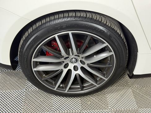 Used 2016 Maserati Ghibli Base image 7