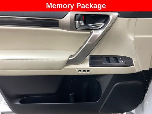 Used 2020 Lexus GX 460 Luxury w/ Accessory Package AWD/4WD image 11