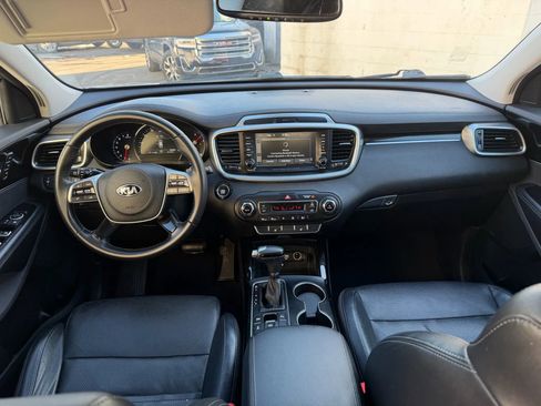Used 2019 Kia Sorento SX AWD/4WD image 34