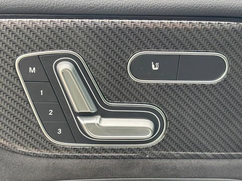 Used 2020 Mercedes-Benz GLB 250 4MATIC image 24