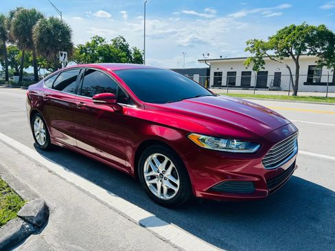 Used 2013 Ford Fusion SE FWD image 7