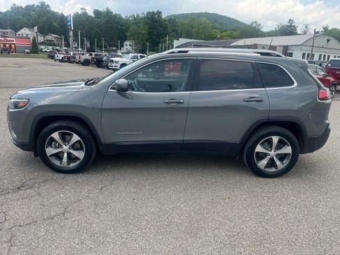Used 2020 Jeep Cherokee Limited AWD/4WD image 2