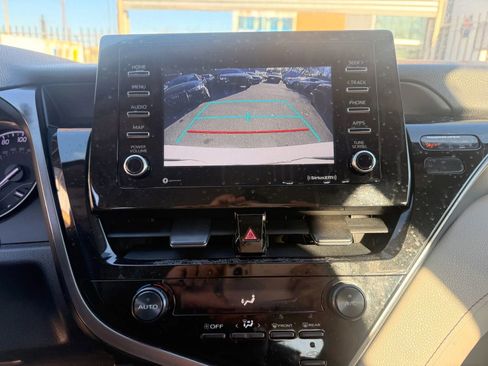 Used 2021 Toyota Camry SE image 20