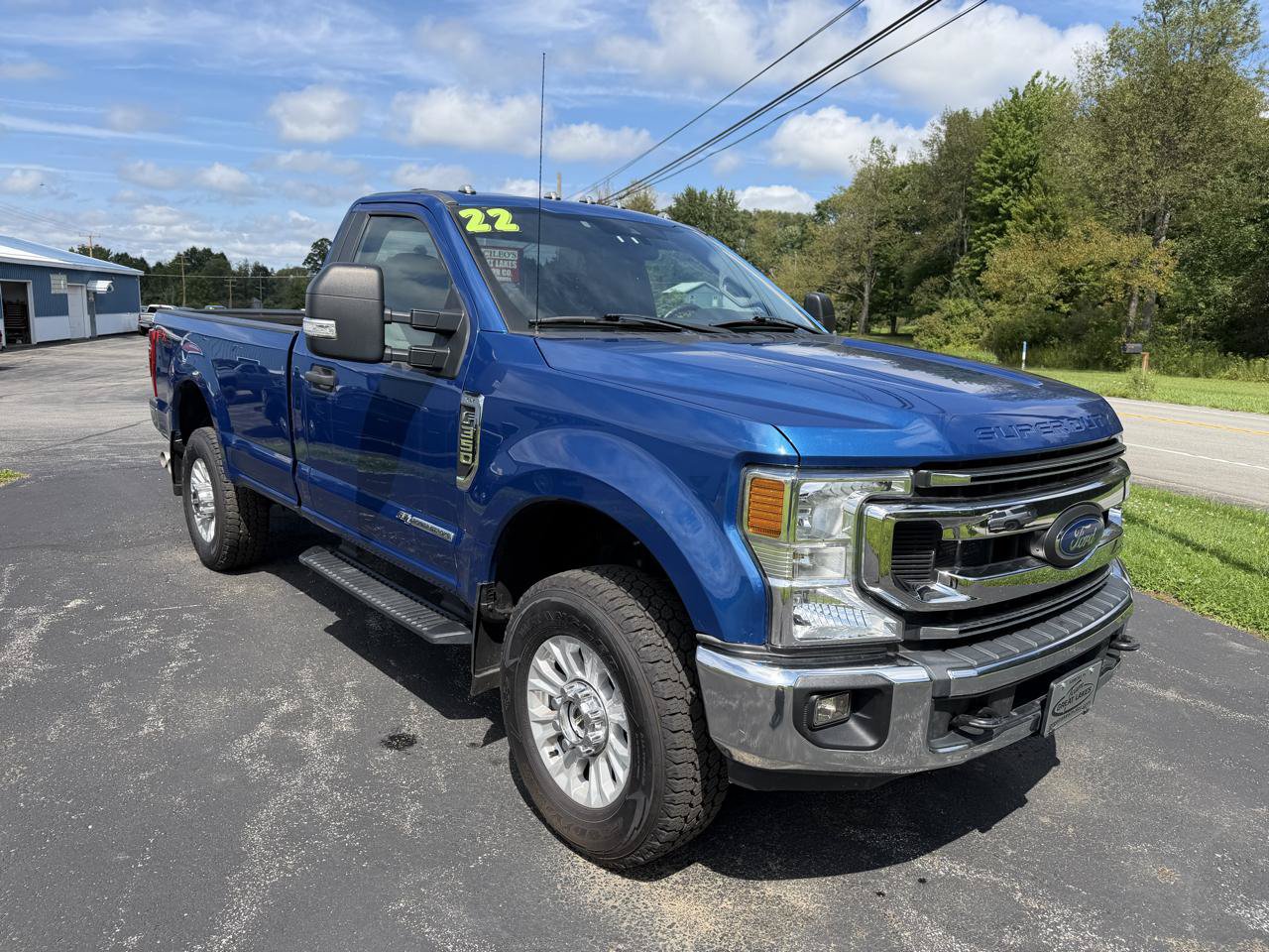 Used 2022 Ford F350 XLT w/ XLT Value Package AWD/4WD image 3