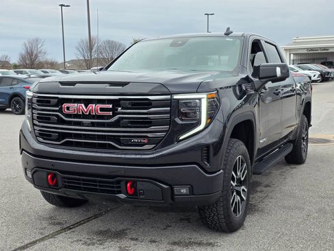 Used 2025 GMC Sierra 1500 AT4 w/ AT4 Premium Package image 3