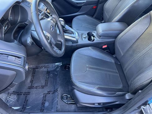 Used 2014 Ford Focus Titanium image 9