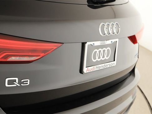 New 2025 Audi Q3 2.0T Premium image 29