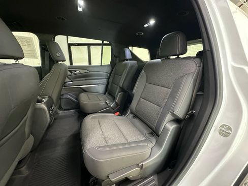Certified 2024 Chevrolet Traverse LT w/ LPO, Floor Liner Package FWD image 21