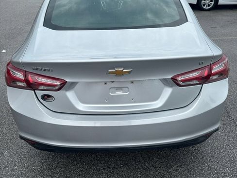 Used 2021 Chevrolet Malibu LT image 3